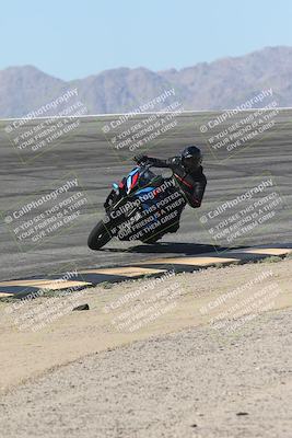 media/Oct-13-2025-Moto Forza (Mon) [[a66d839500]]/4-C Group/Session 2 (Bowl)/